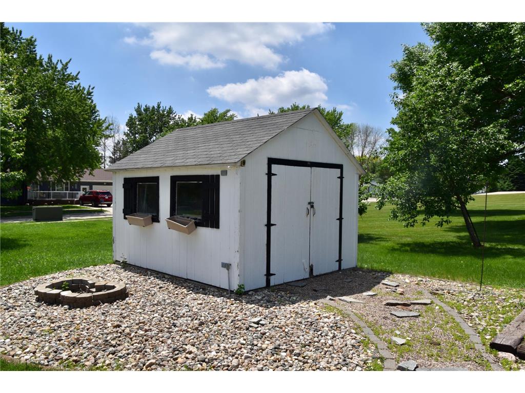 403 13th Avenue NE Sibley IA 51249 7085988 image6