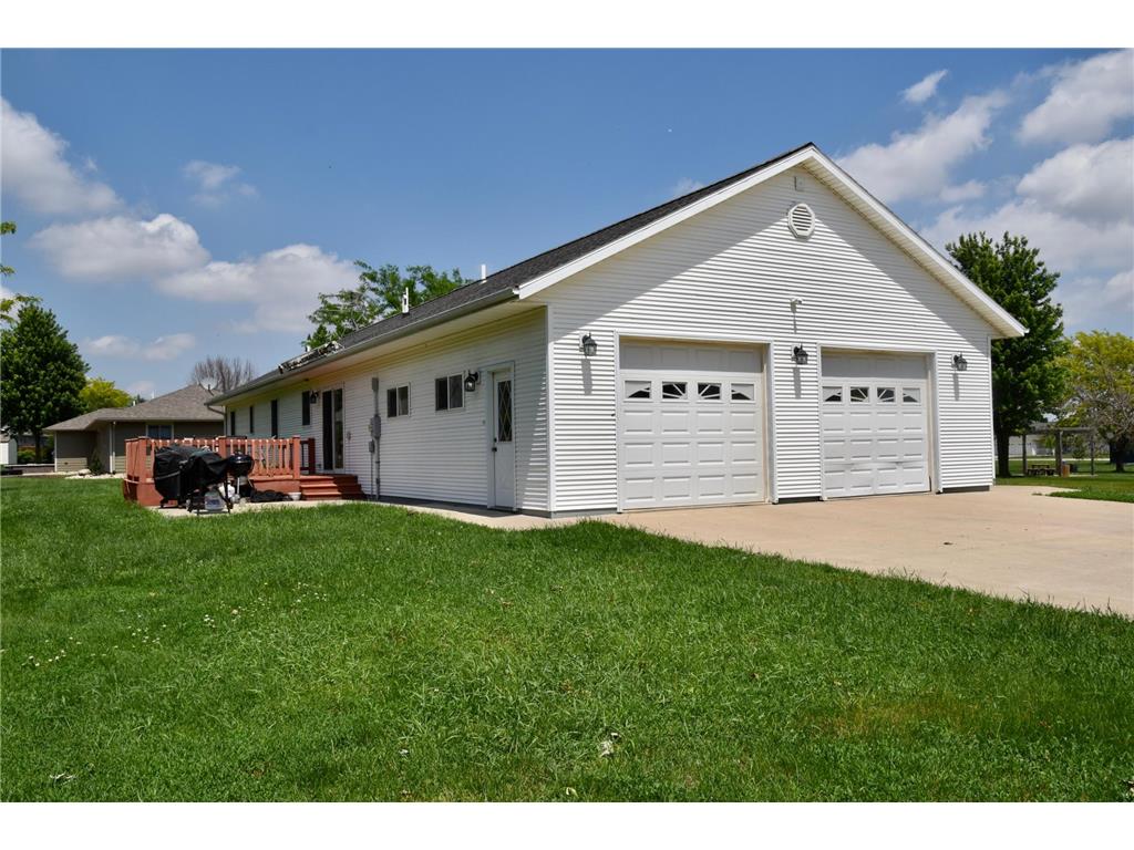 403 13th Avenue NE Sibley IA 51249 7085988 image7