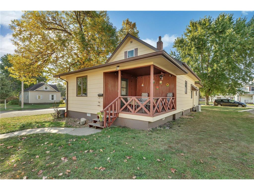 403 1st Street NW Melrose MN 56352 6630005 image1