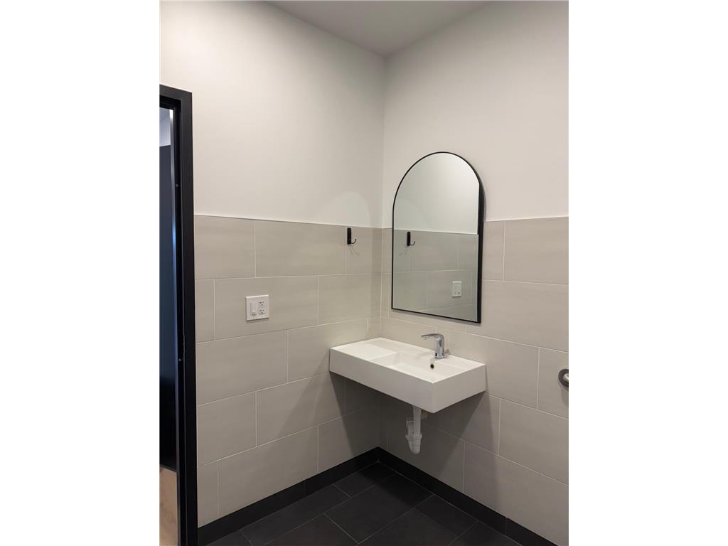 403 3rd Avenue E #Suite 2 Alexandria MN 56308 - Agnes 7000461 image10