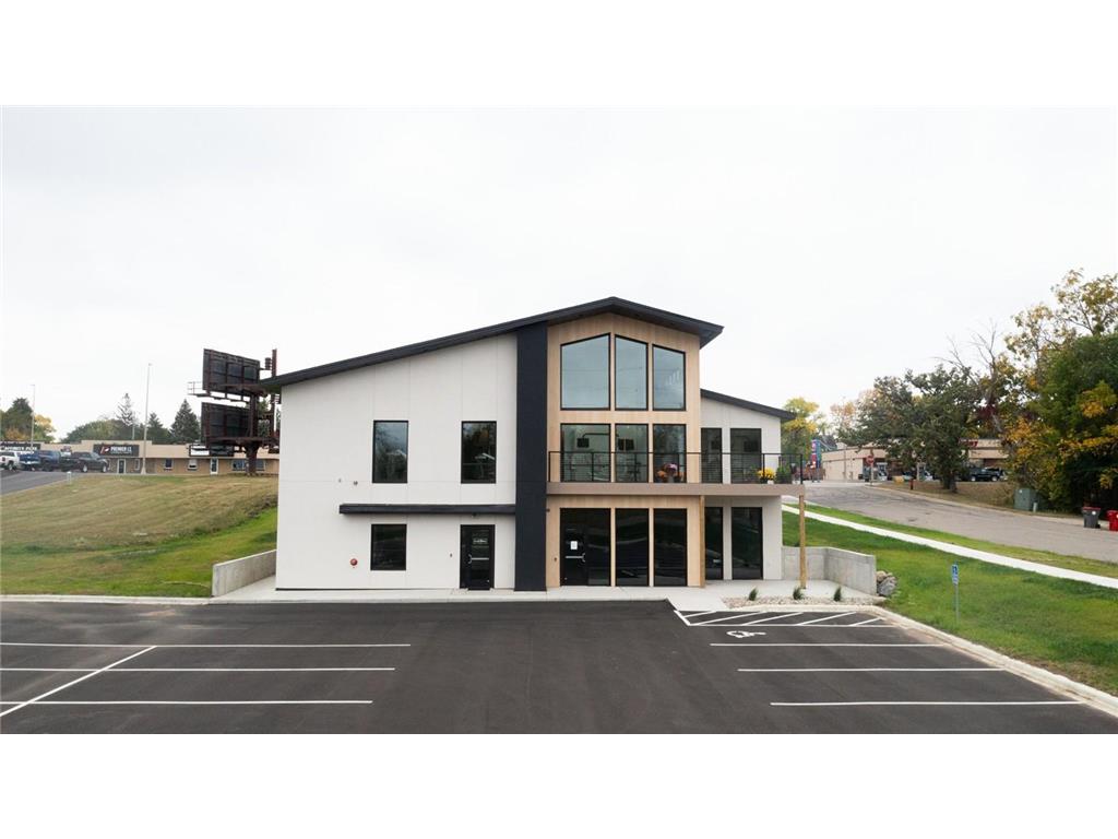 403 3rd Avenue E #Suite 2 Alexandria MN 56308 - Agnes 7000461 image2