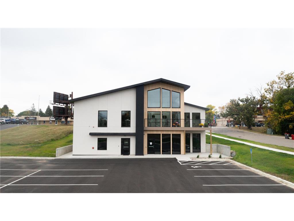 403 3rd Avenue E #Suite 3 Alexandria MN 56308 - Agnes 6672343 image1