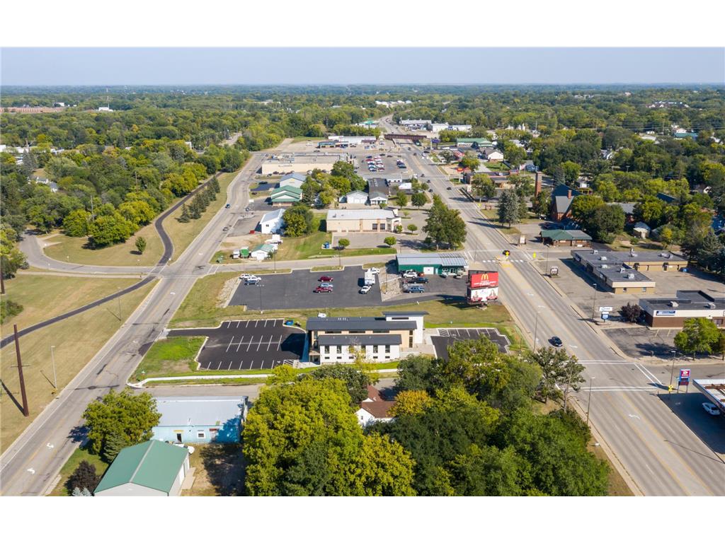 403 3rd Avenue E #Suite 3 Alexandria MN 56308 - Agnes 6672343 image11