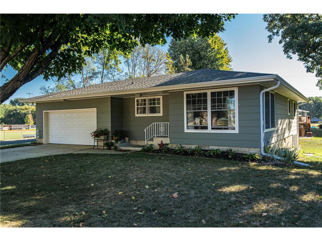 403 3rd Avenue SE Pine Island MN 55963 6428273 image1