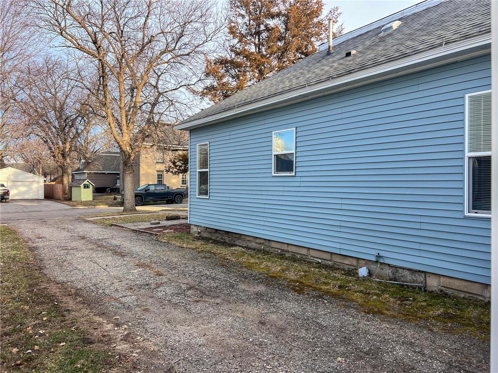 403 4th Street Danube MN 56230 7036899 image31