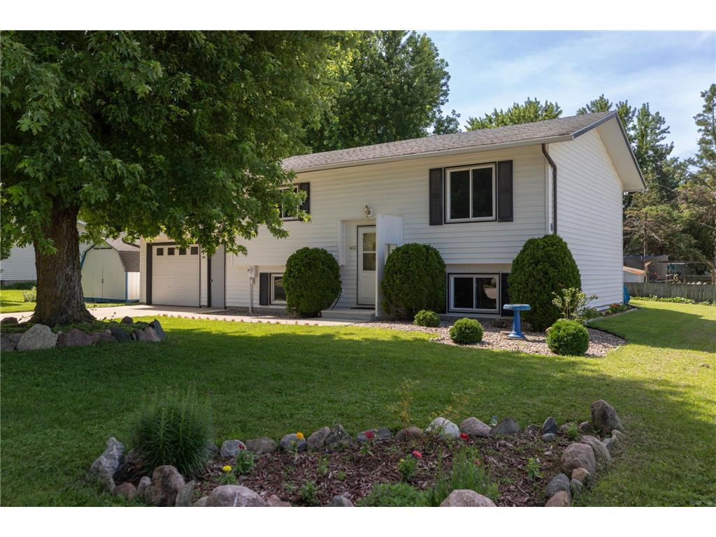 403 4th Street NE Hayfield MN 55940 6752759 image1