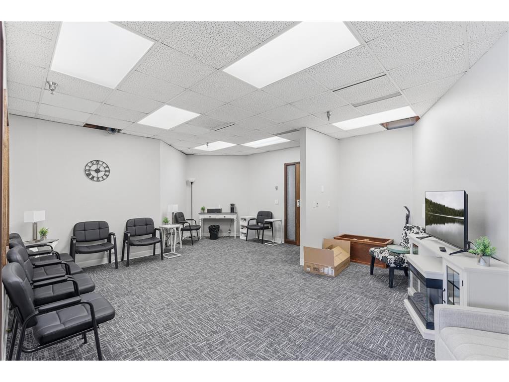 403 4th Street NW Bemidji MN 56601 7015866 image40