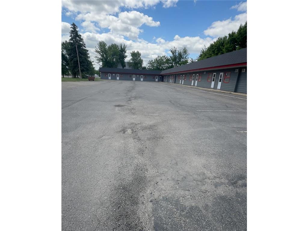 403 5th Street N Wheaton MN 56296 7100433 image4