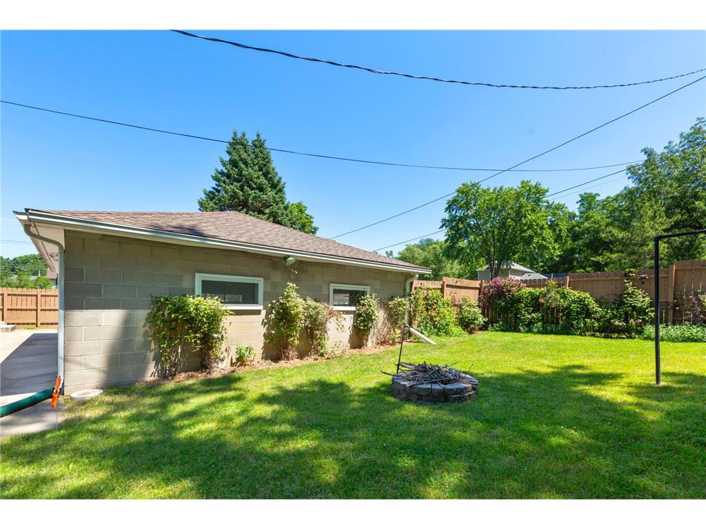 403 9th Street W Northfield MN 55057 7111031 image8