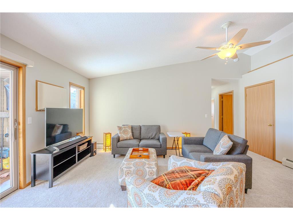 403 Clausen Avenue SW #5 Bemidji MN 56601 - Irving 7026845 image10