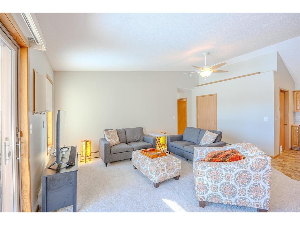 403 Clausen Avenue SW #5 Bemidji MN 56601 - Irving 7026845 image11