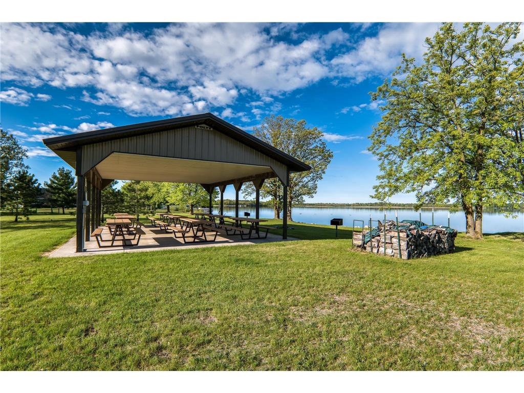 403 Clausen Avenue SW #5 Bemidji MN 56601 - Irving 7026845 image27