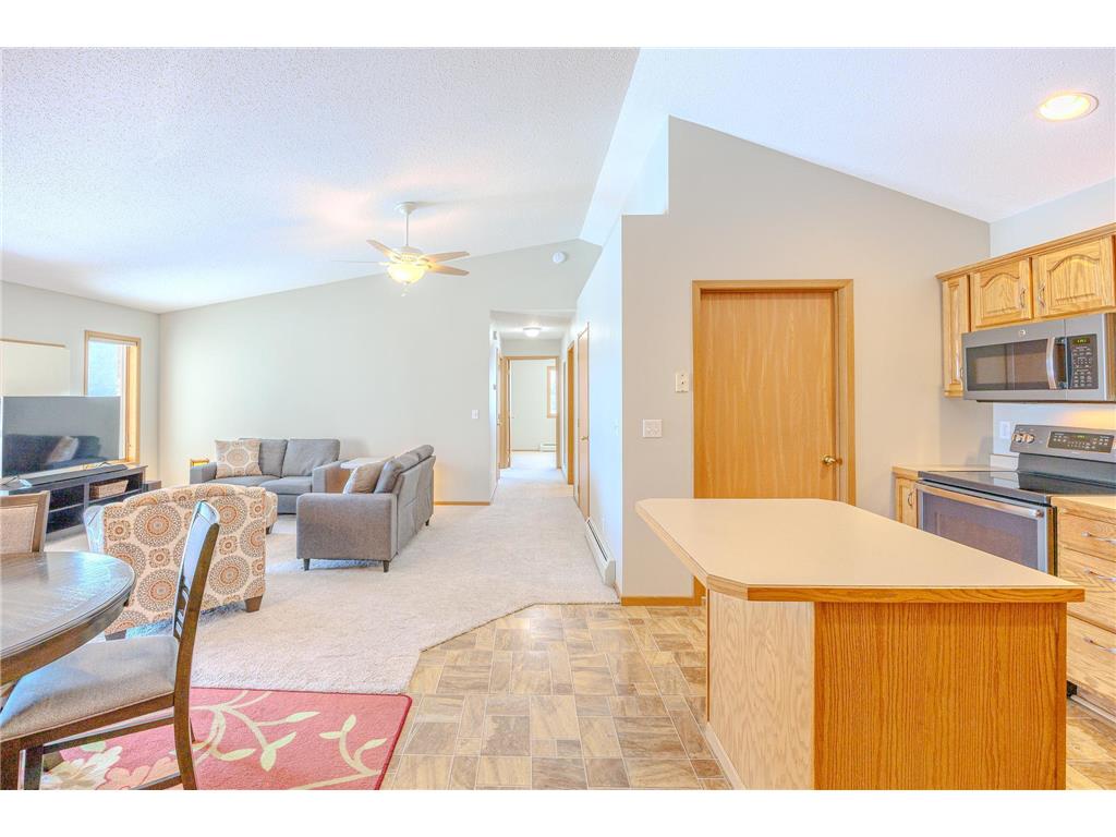 403 Clausen Avenue SW #5 Bemidji MN 56601 - Irving 7026845 image3