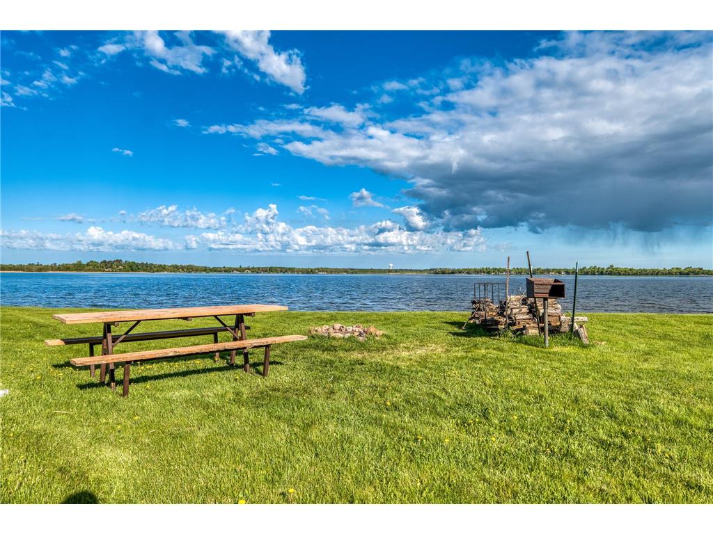 403 Clausen Avenue SW #5 Bemidji MN 56601 - Irving 7026845 image34