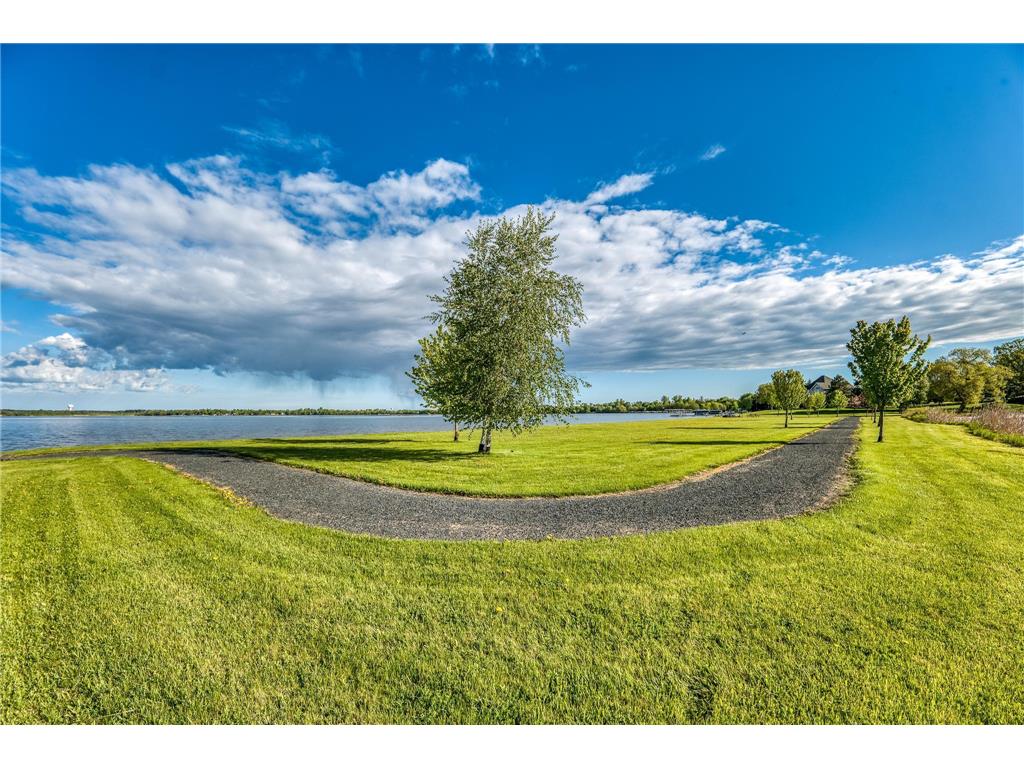 403 Clausen Avenue SW #5 Bemidji MN 56601 - Irving 7026845 image37