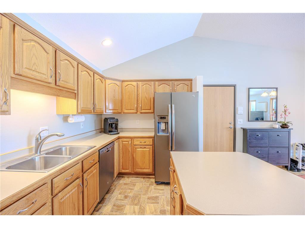 403 Clausen Avenue SW #5 Bemidji MN 56601 - Irving 7026845 image6