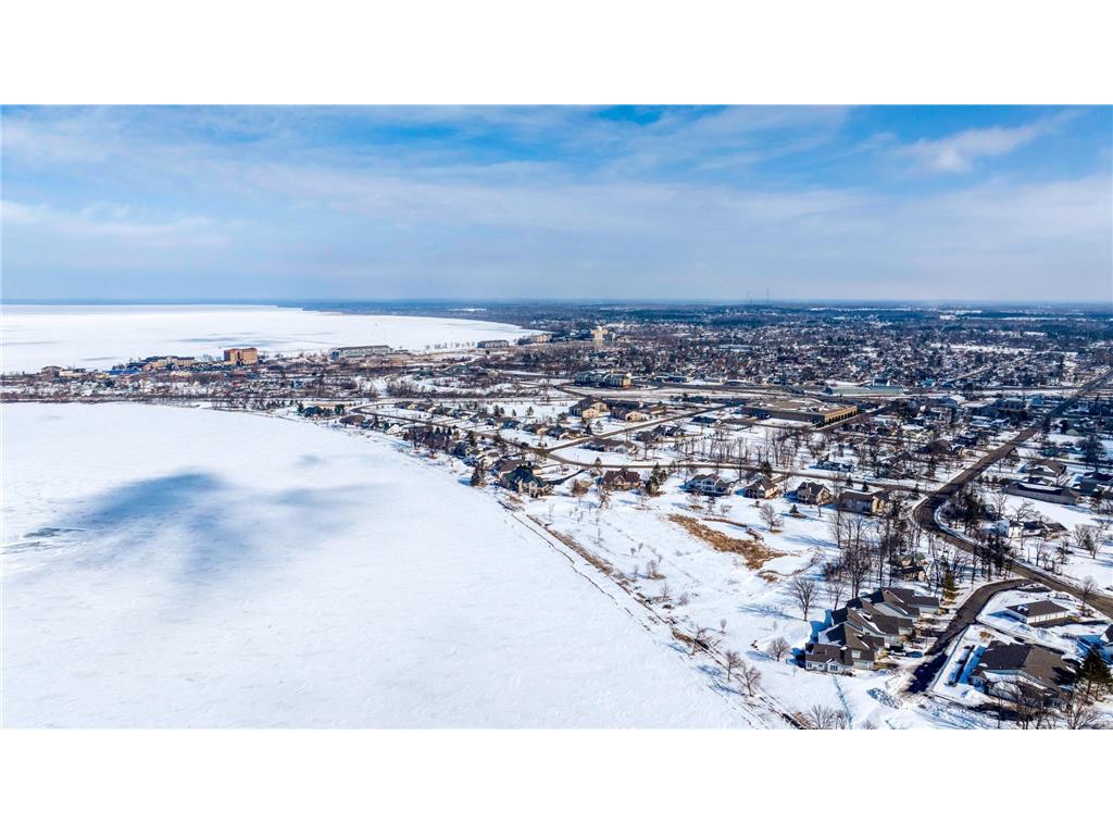 403 Clausen Avenue SW #5 Bemidji MN 56601 - Irving 7026845 image78