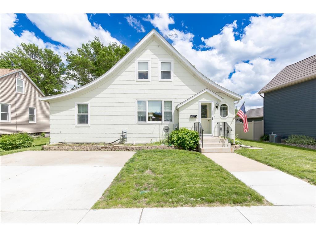 403 Columbus Avenue N New Prague MN 56071 6540112 image1