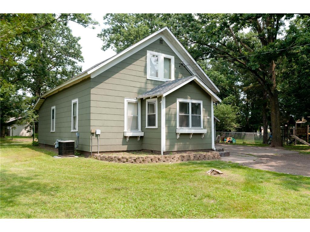 403 E Coleman Street Rice Lake WI 54868 6573554 image1