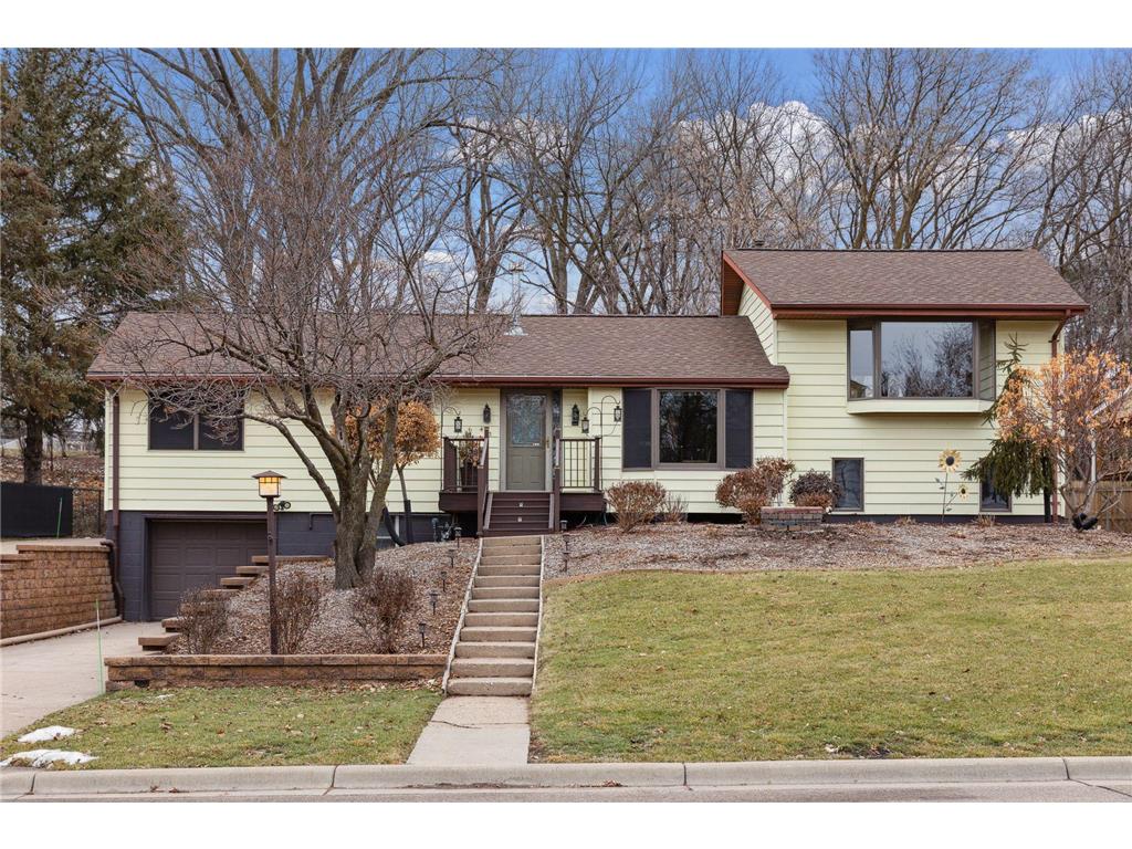 403 Eldridge Avenue W Roseville MN 55113 6476880 image1