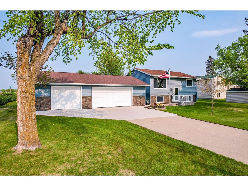 403 Knollcrest Avenue Detroit Lakes MN 56501 6376427 image1