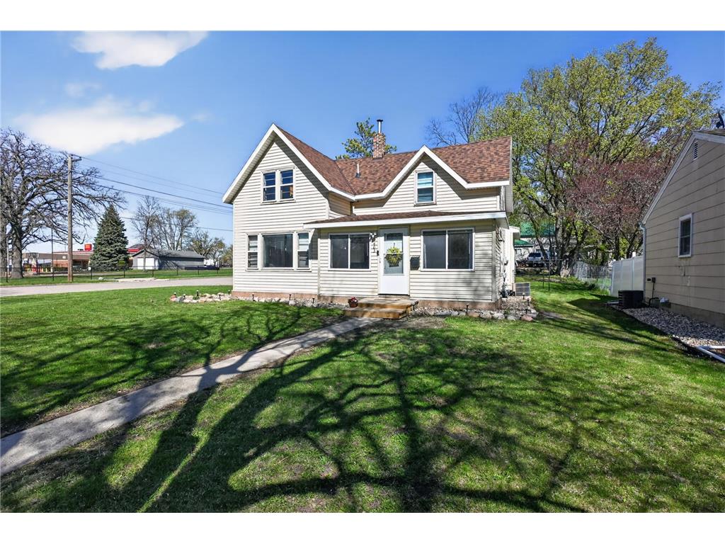 403 Lake Street Alexandria MN 56308 7063504 image1