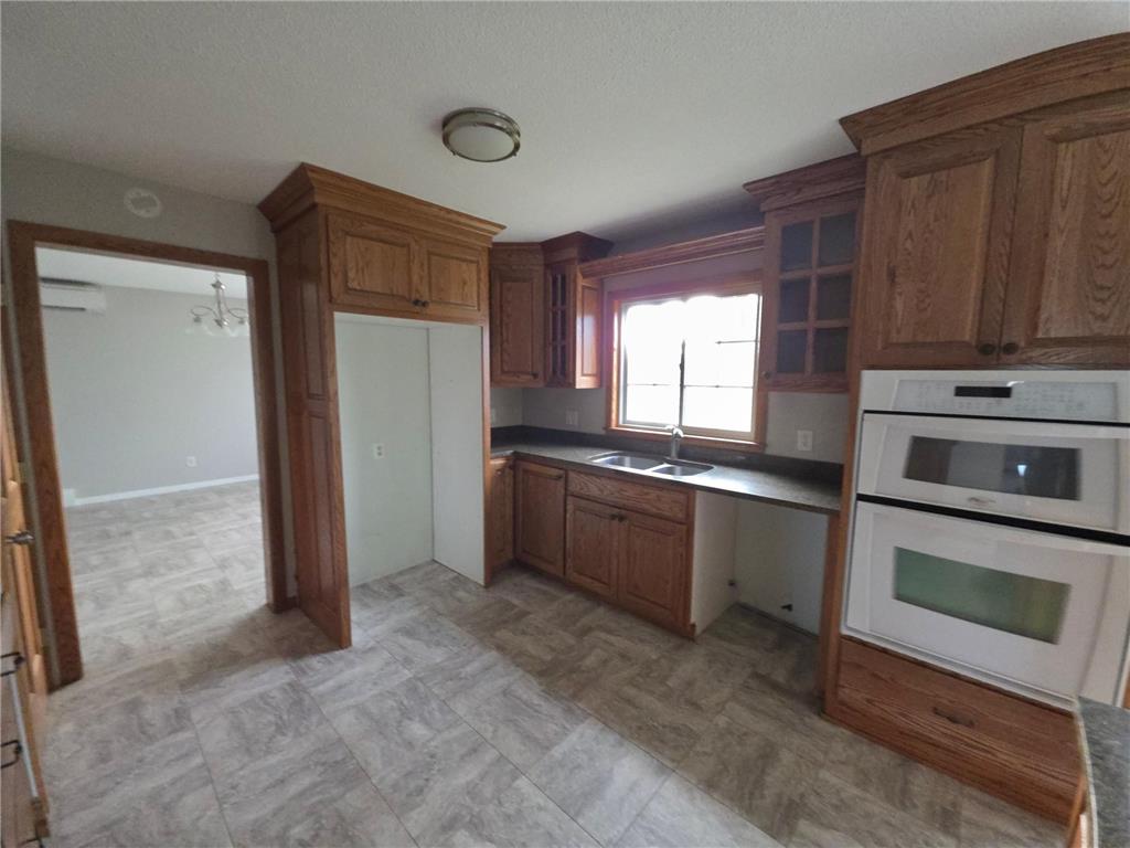 403 Lake Street Oslo MN 56744 6812591 image12