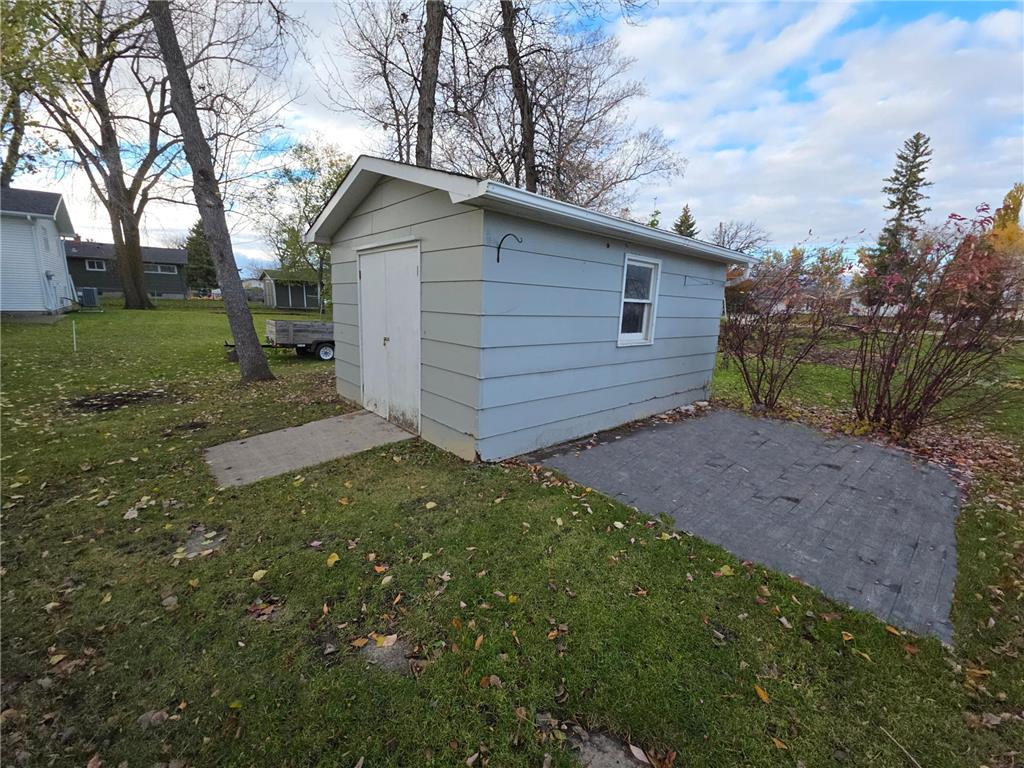 403 Lake Street Oslo MN 56744 6812591 image30