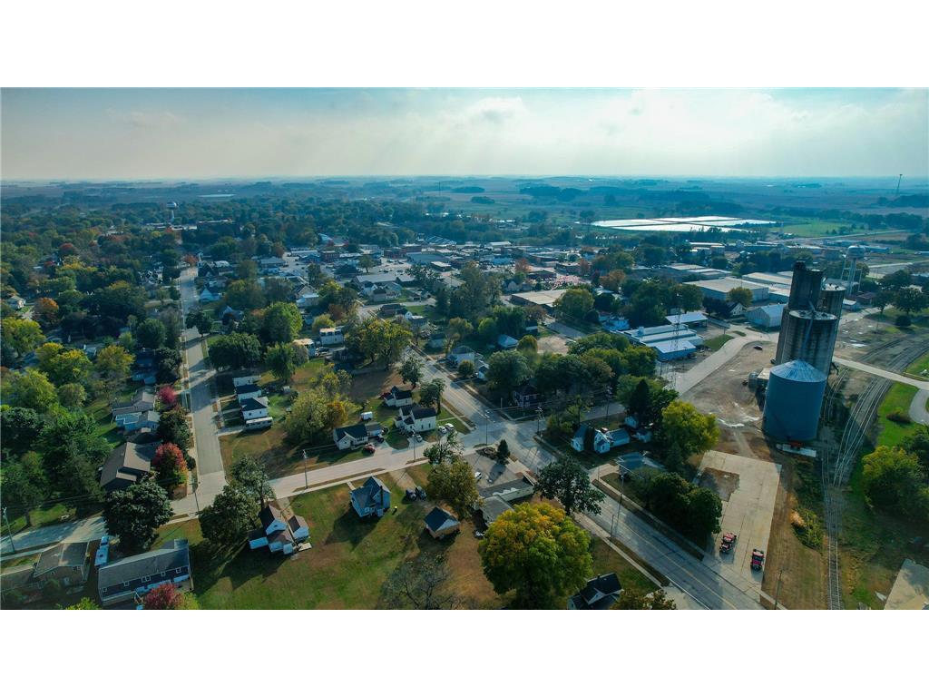 403 N Lake Street Lake Mills IA 50450 6805836 image33