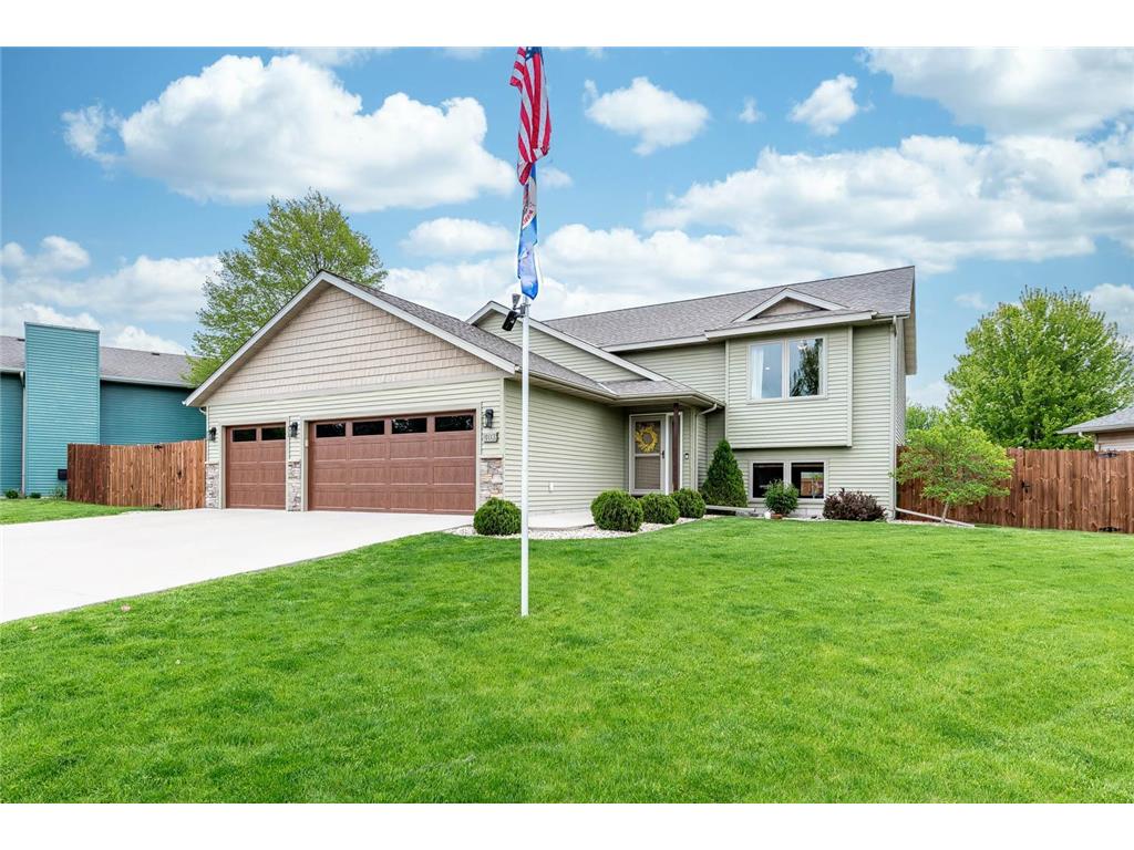 403 Perry Street Eagle Lake MN 56024 6534050 image1