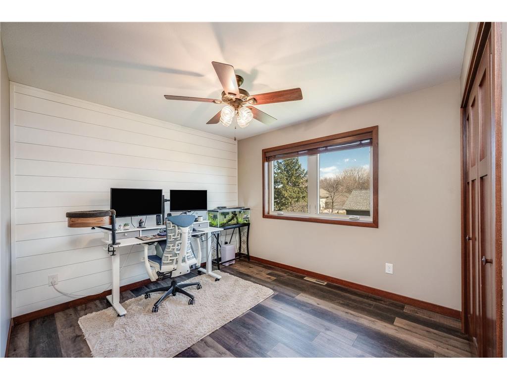 403 Perry Street Eagle Lake MN 56024 7049719 image18