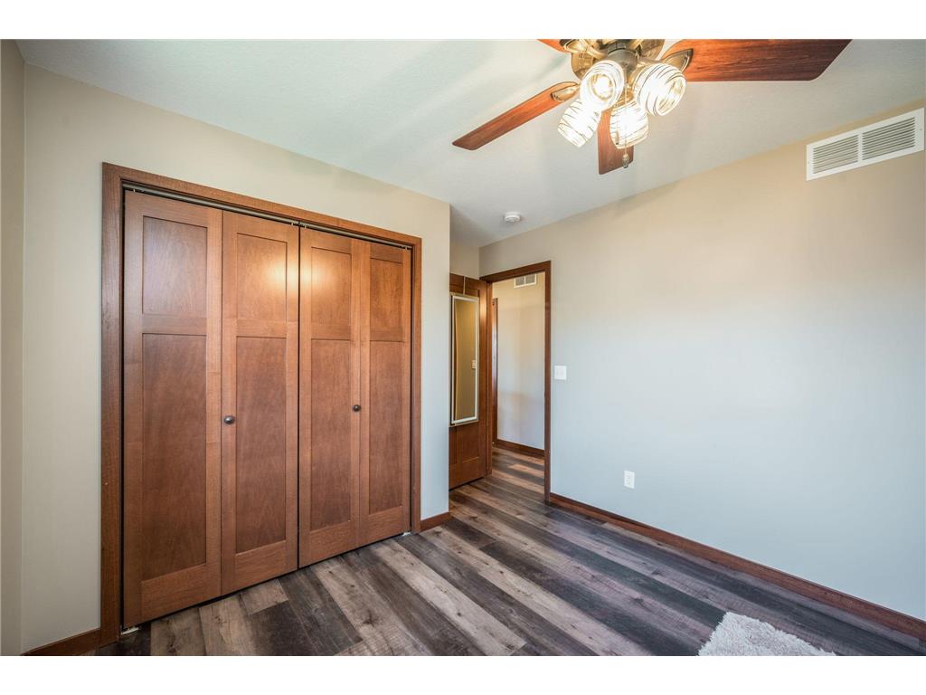 403 Perry Street Eagle Lake MN 56024 7049719 image19