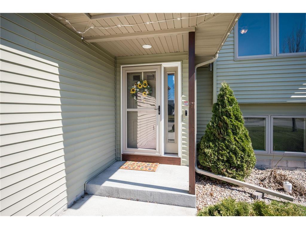 403 Perry Street Eagle Lake MN 56024 7049719 image2