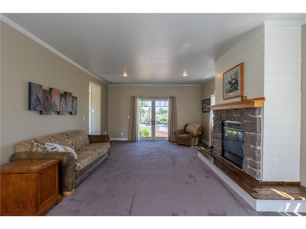 403 Riverview Drive SE Warroad MN 56763 - Warroad River - East Branch 6741572 image16