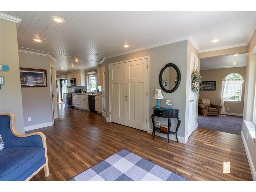 403 Riverview Drive SE Warroad MN 56763 - Warroad River - East Branch 6741572 image18