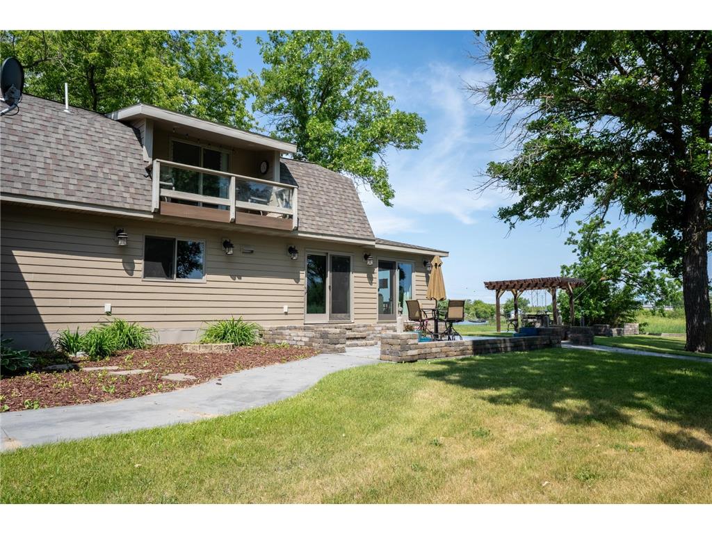 403 Riverview Drive SE Warroad MN 56763 - Warroad River - East Branch 6741572 image2