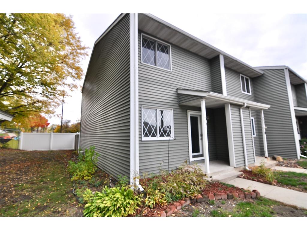 403 Robert Street S Saint Paul MN 55107 6451994 image1