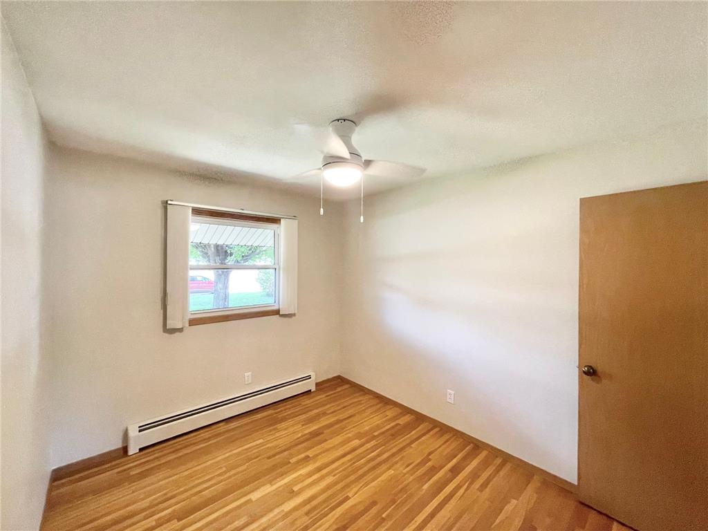 403 S Paffrath Avenue Springfield MN 56087 7098333 image40