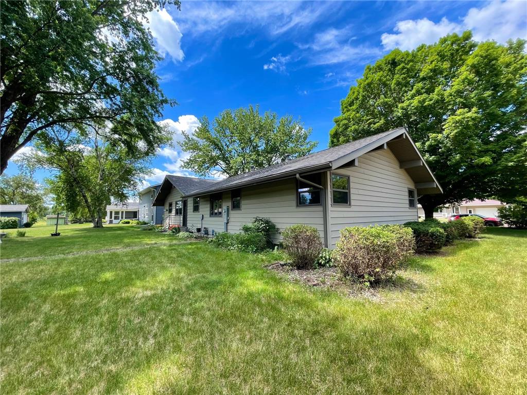 403 S Paffrath Avenue Springfield MN 56087 7098333 image58