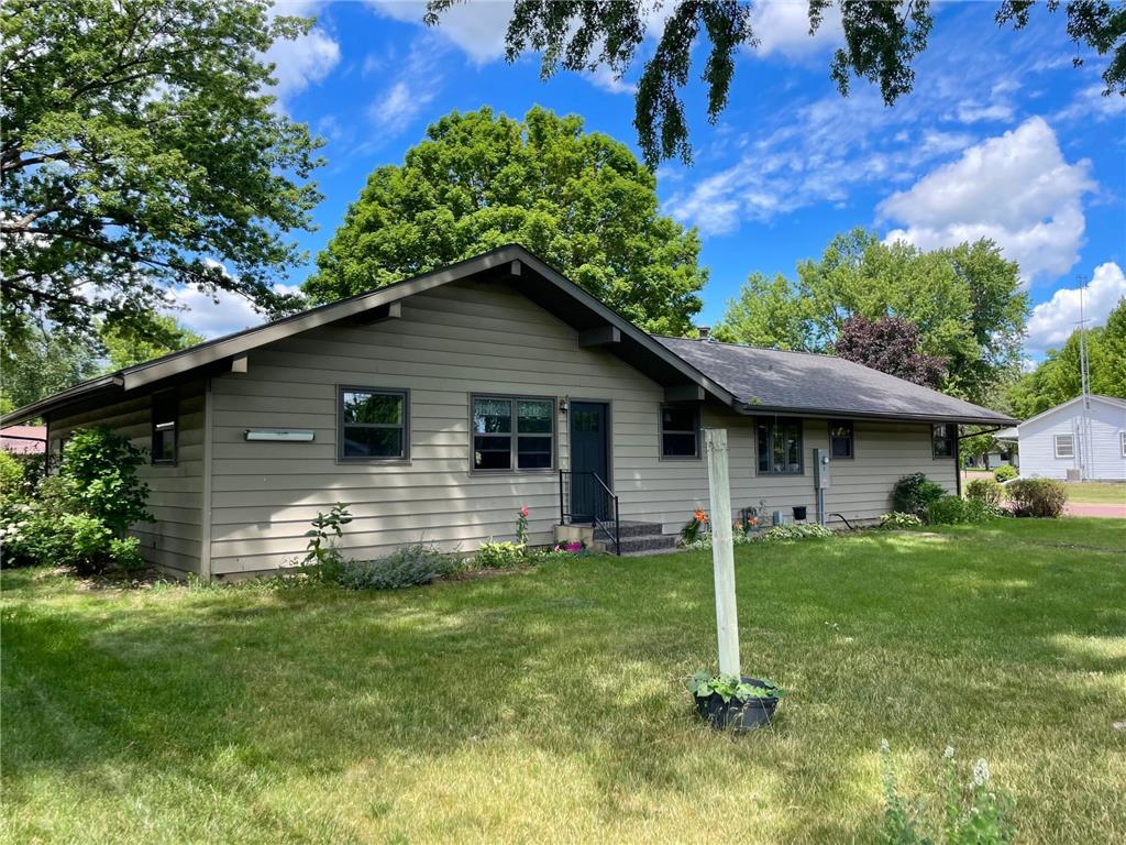 403 S Paffrath Avenue Springfield MN 56087 7098333 image60