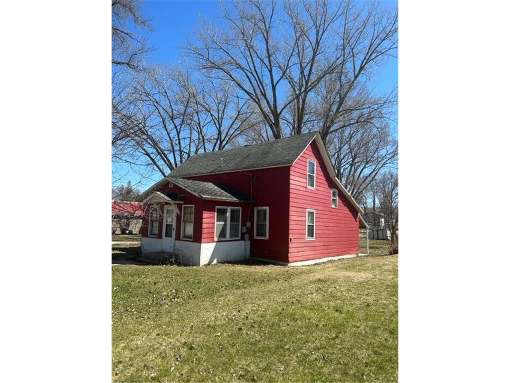 403 W Nokomis Street, Osakis, MN, 56360 MLS 6309124 Edina Realty