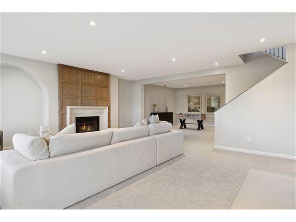 4030 Arbor Drive Woodbury MN 55129 6822169 image35