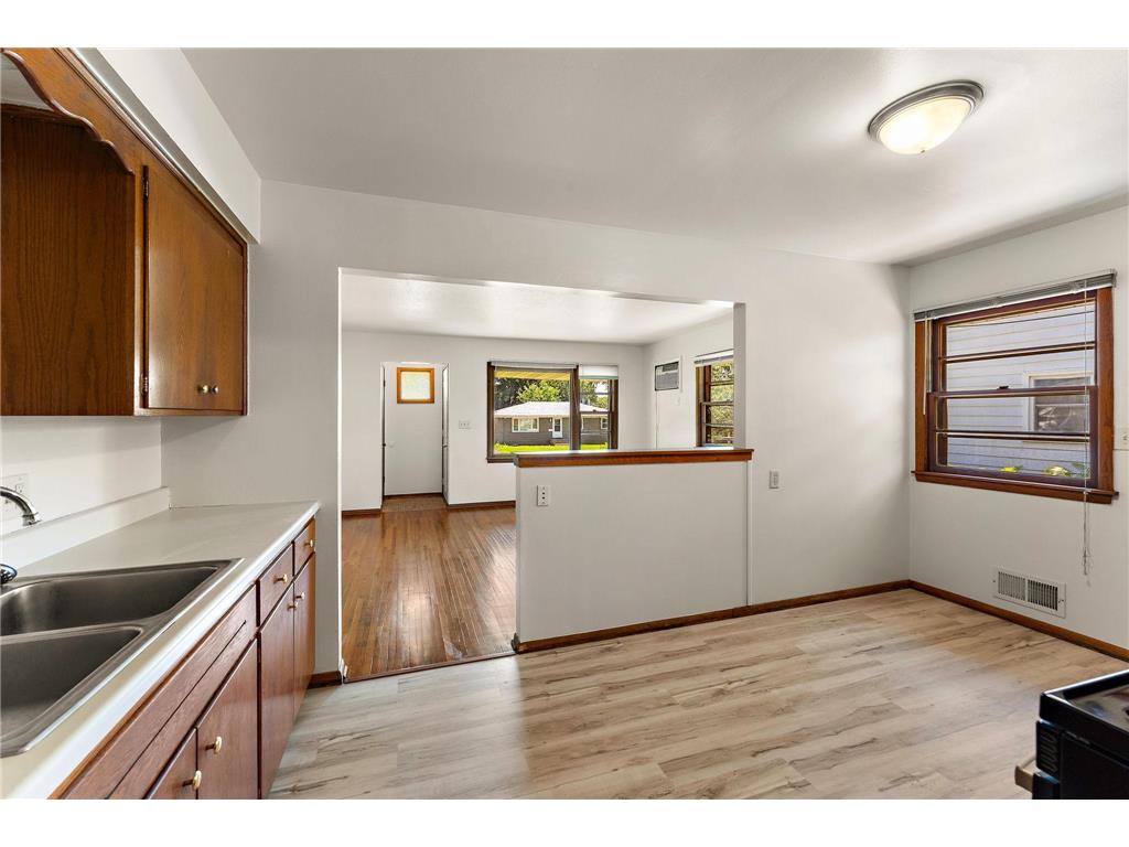 4030 Cleveland Street NE Columbia Heights MN 55421 7073754 image10