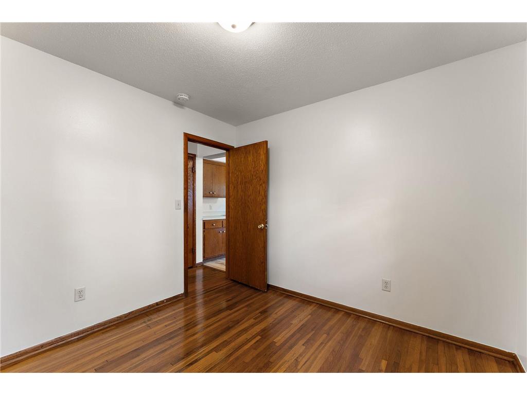4030 Cleveland Street NE Columbia Heights MN 55421 7073754 image12
