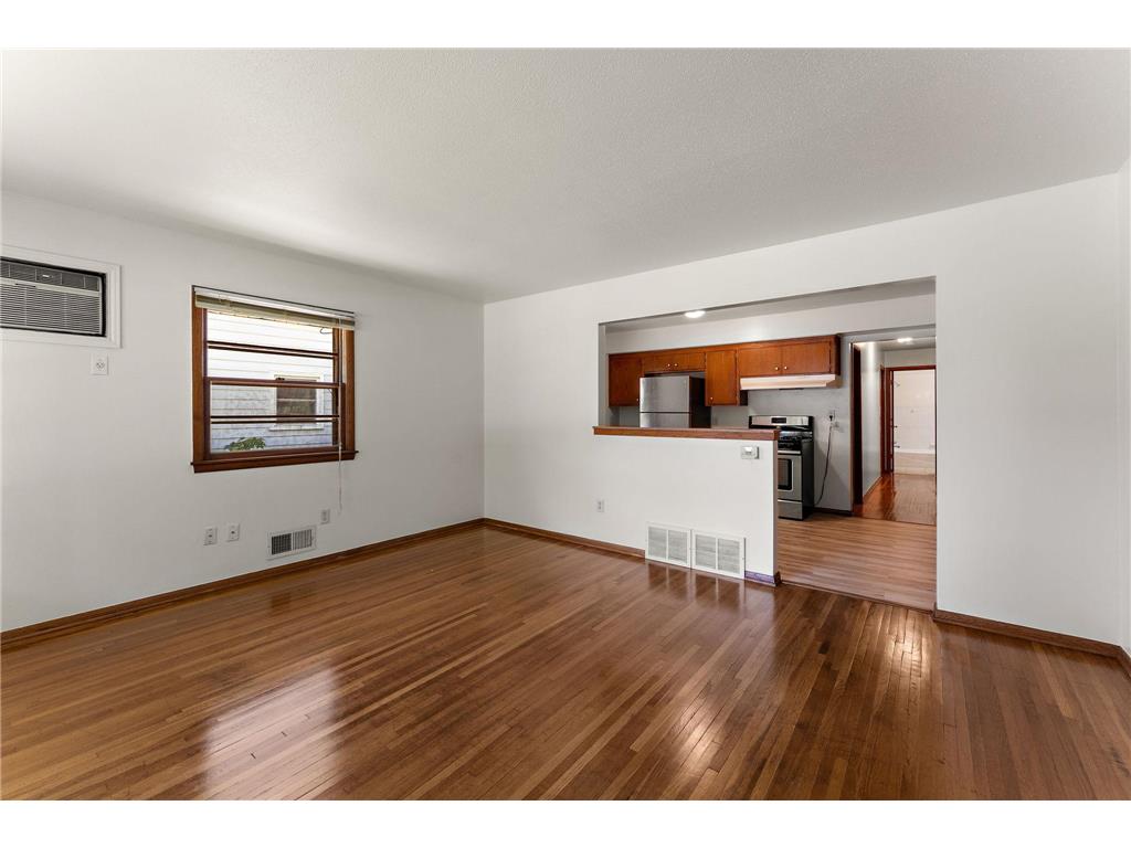 4030 Cleveland Street NE Columbia Heights MN 55421 7073754 image5