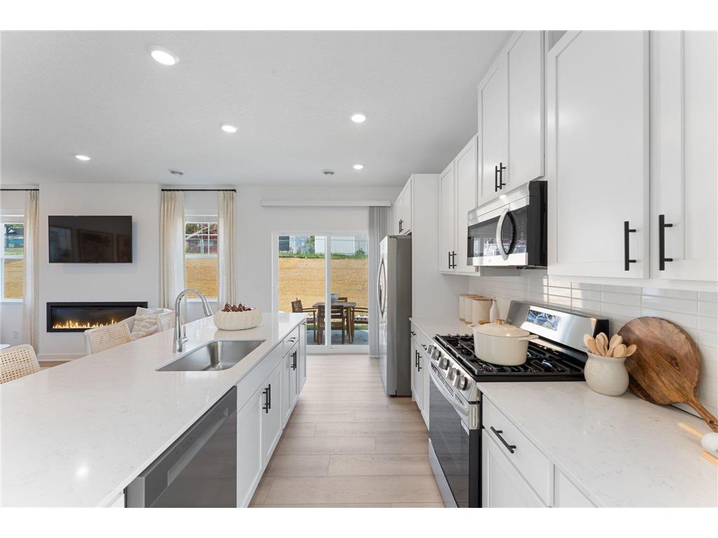 4030 Hayward Avenue N Oakdale MN 55128 7031637 image3