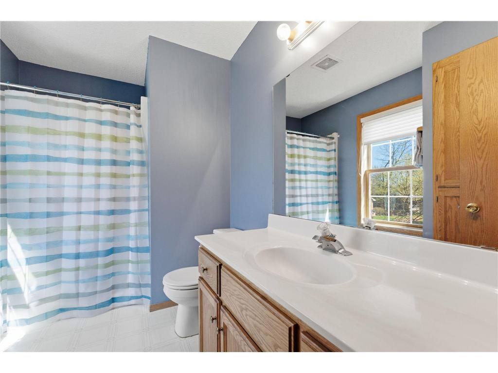 4030 Woodhill Court Rockford MN 55373 7059043 image18