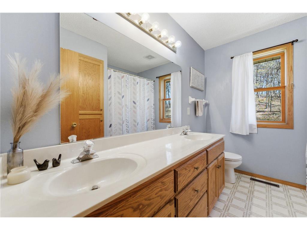 4030 Woodhill Court Rockford MN 55373 7059043 image21