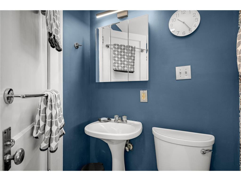4032 Columbus Avenue Minneapolis MN 55407 7061244 image24