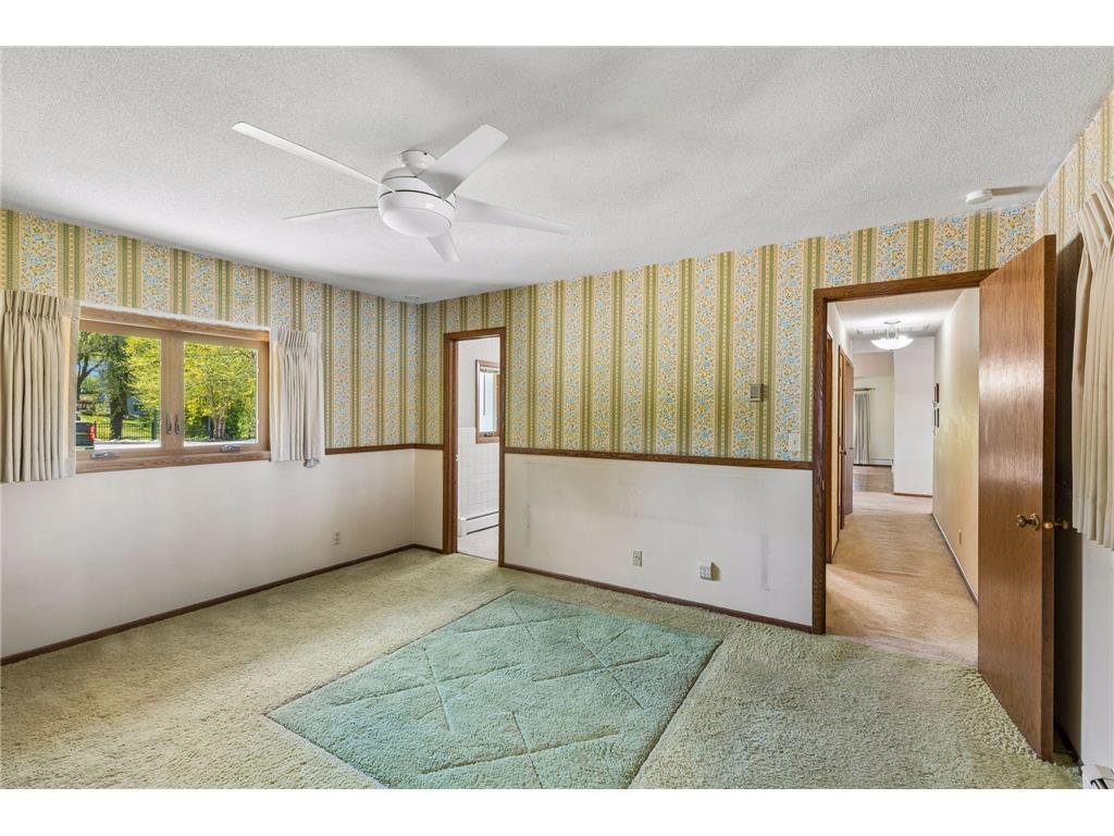 4033 Silver Lake Terrace NE Saint Anthony MN 55421 - Silver 7048213 image34